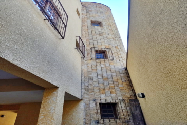 Belo Sobrado à venda no Bairro do Jardim Santa Fé (Zona Oeste) 