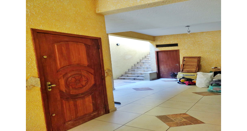 Belo Sobrado à venda no Bairro do Jardim Santa Fé (Zona Oeste) 