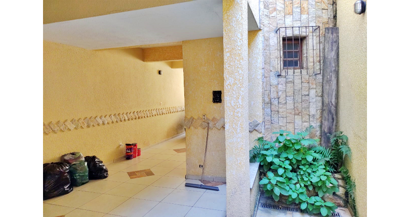 Belo Sobrado à venda no Bairro do Jardim Santa Fé (Zona Oeste) 