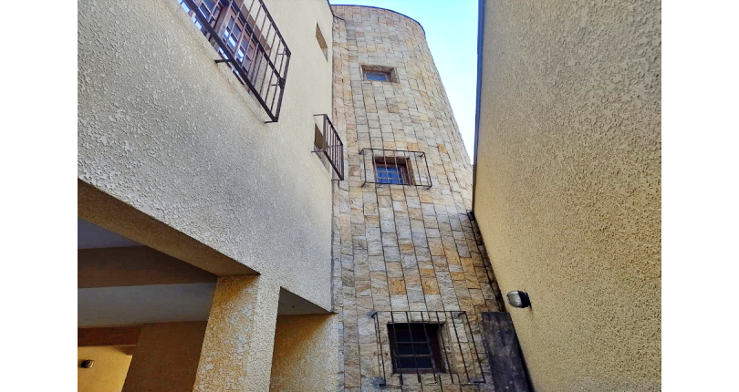 Belo Sobrado à venda no Bairro do Jardim Santa Fé (Zona Oeste) 