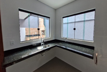 Lindo Sobrado novo à venda na Chácara São João na Rua Flor de Couro 63