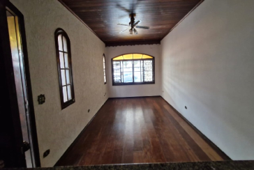 Sobrado à venda no Bairro da Vila Santa Edwiges na Rua Físico Lawrence