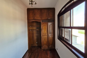 Sobrado à venda no Bairro da Vila Santa Edwiges na Rua Físico Lawrence