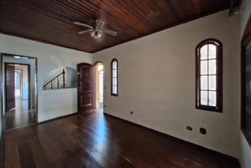 Sobrado à venda no Bairro da Vila Santa Edwiges na Rua Físico Lawrence