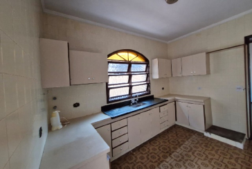 Sobrado à venda no Bairro da Vila Santa Edwiges na Rua Físico Lawrence