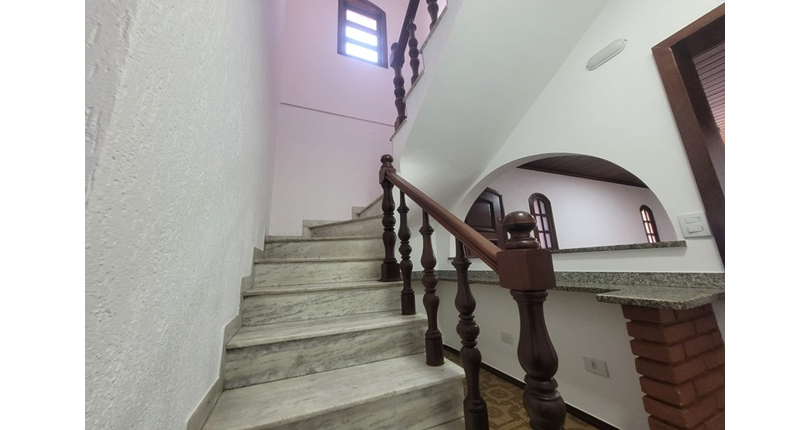 Sobrado à venda Rua Físico Lawrence, Vila Santa Edwiges - Imóveis à Venda