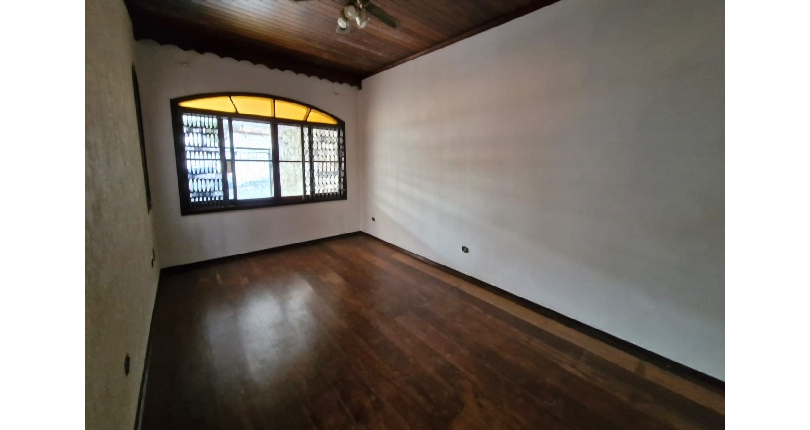 Sobrado à venda no Bairro da Vila Santa Edwiges na Rua Físico Lawrence