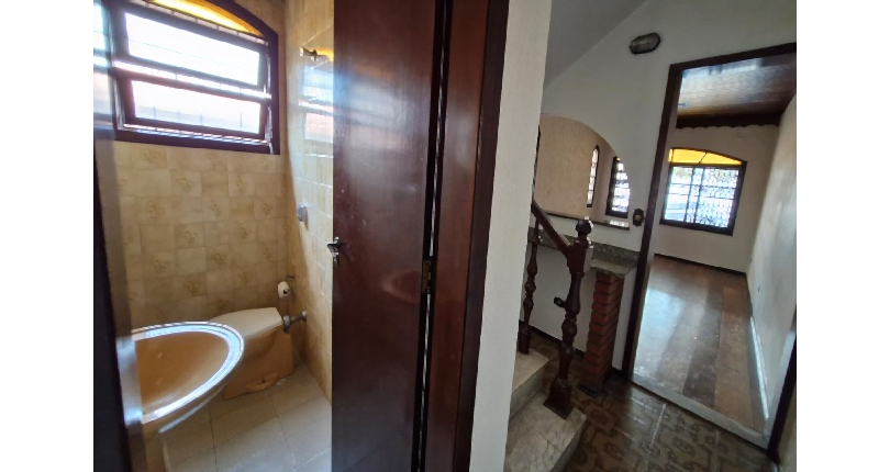 Sobrado à venda no Bairro da Vila Santa Edwiges na Rua Físico Lawrence