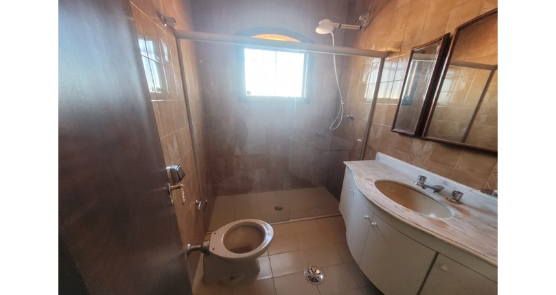 Sobrado à venda Rua Físico Lawrence, Vila Santa Edwiges - Imóveis à Venda