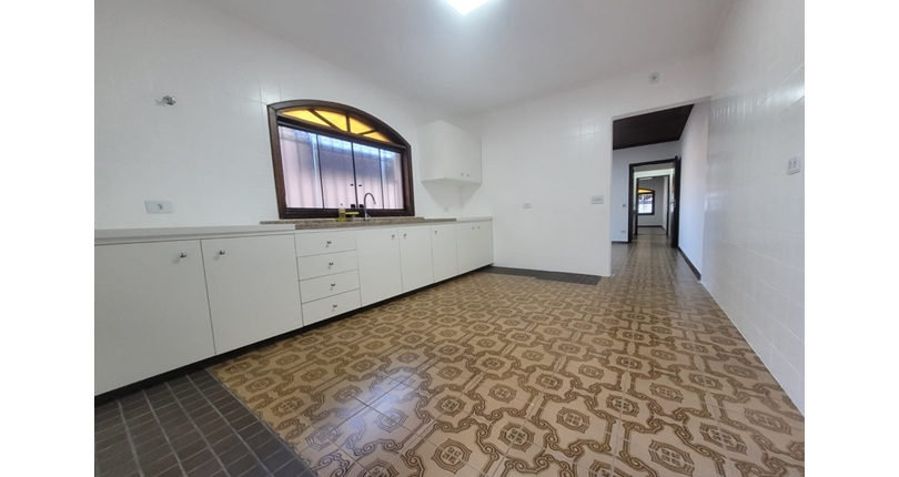 Sobrado à venda Rua Físico Lawrence, Vila Santa Edwiges - Imóveis à Venda