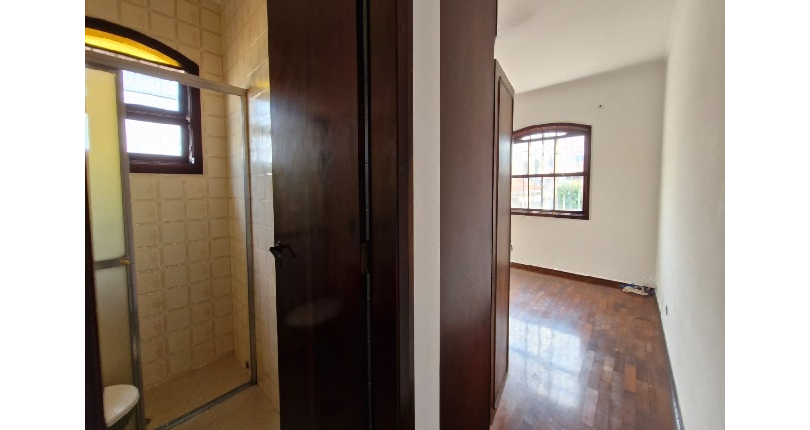 Sobrado à venda no Bairro da Vila Santa Edwiges na Rua Físico Lawrence