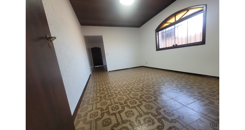 Sobrado à venda Rua Físico Lawrence, Vila Santa Edwiges - Imóveis à Venda