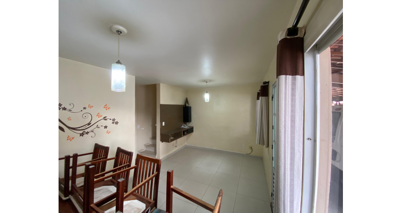 Lindo Sobrado à venda no Bairro do Jaraguá na Rua Professor Nobil Marcacini 39, no Condomínio Villagio Di Torino,