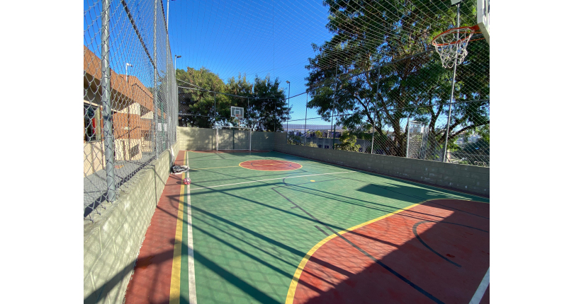 Lindo Sobrado à venda no Bairro do Jaraguá na Rua Professor Nobil Marcacini 39, no Condomínio Villagio Di Torino,