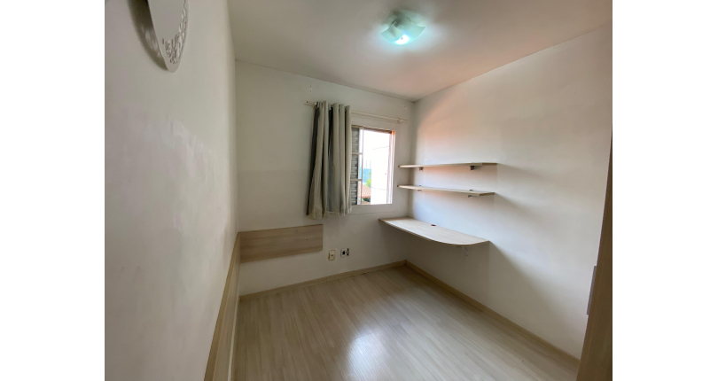 Lindo Sobrado à venda no Bairro do Jaraguá na Rua Professor Nobil Marcacini 39, no Condomínio Villagio Di Torino,