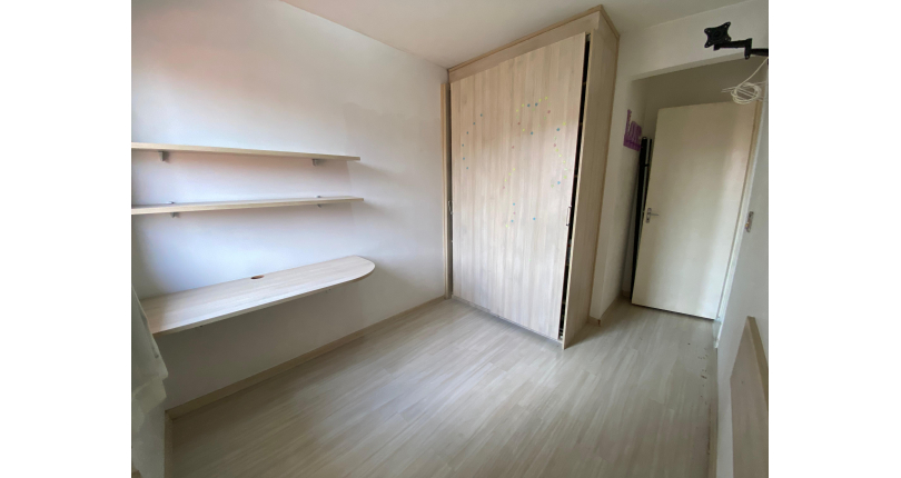 Lindo Sobrado à venda no Bairro do Jaraguá na Rua Professor Nobil Marcacini 39, no Condomínio Villagio Di Torino,