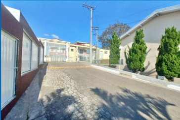 Sobrado à venda no Bairro do Jardim Jaraguá na Rua Francisco Bellazzi 120