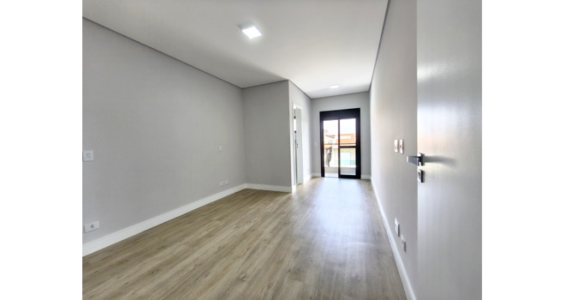 Lindo Sobrado novo à venda no Bairro do Jardim Maristela na Rua Coronel Augusto Machado 328,