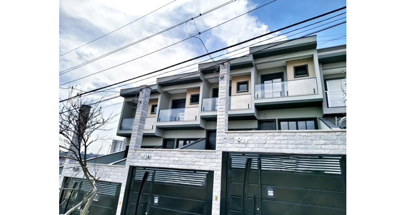 Lindo Sobrado novo à venda no Bairro do Jardim Maristela na Rua Coronel Augusto Machado 328,