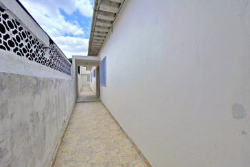 Casa Térrea à venda no Bairro do Parque Panamericano na Estrada do Corredor,