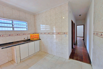 Casa Térrea à venda no Bairro do Parque Panamericano na Estrada do Corredor,