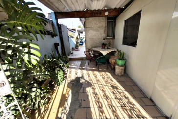 Casa Térrea à venda no Bairro do Parque Panamericano na Estrada do Corredor