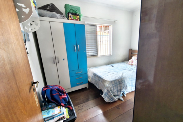 Casa Térrea à venda no Bairro do Parque Panamericano na Estrada do Corredor