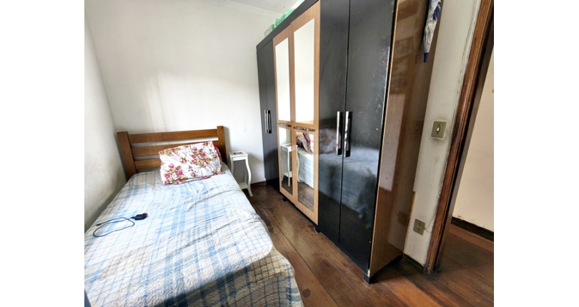 Casa Térrea à venda no Bairro do Parque Panamericano na Estrada do Corredor