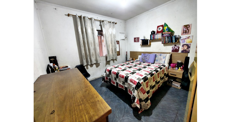 Casa Térrea à venda no Bairro do Parque Panamericano na Estrada do Corredor