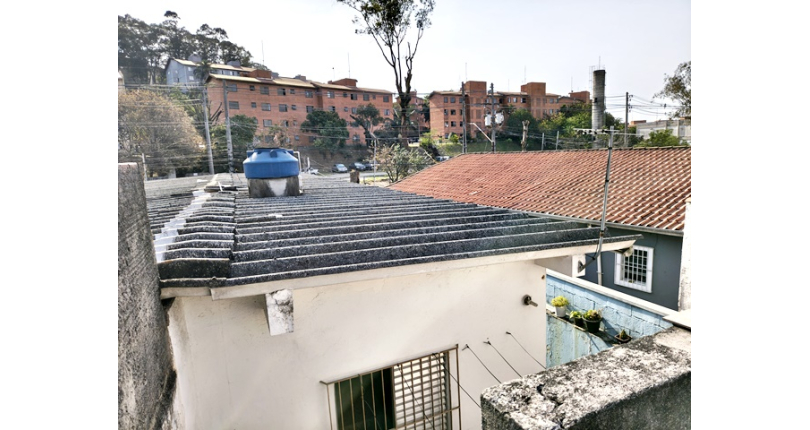 Casa Térrea à venda no Bairro do Parque Panamericano na Estrada do Corredor