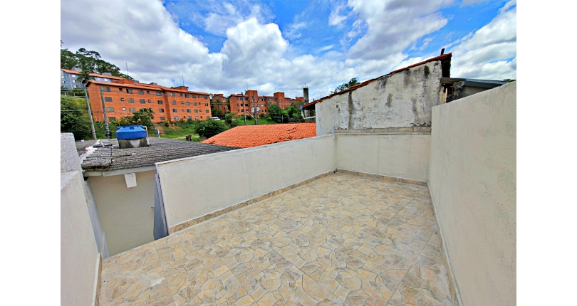 Casa Térrea à venda no Bairro do Parque Panamericano na Estrada do Corredor,