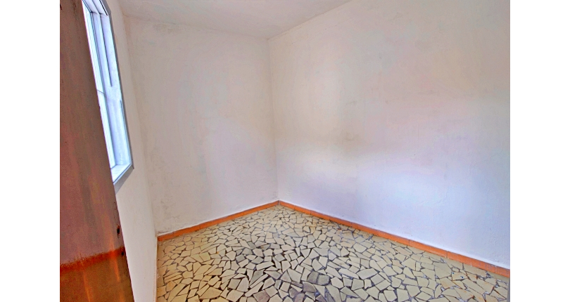 Casa Térrea à venda no Bairro do Parque Panamericano na Estrada do Corredor,