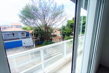 Sobrado novo à venda no Bairro do Parque São Domingos na Rua Doutor Odon Carlos de Figueiredo Ferraz 855