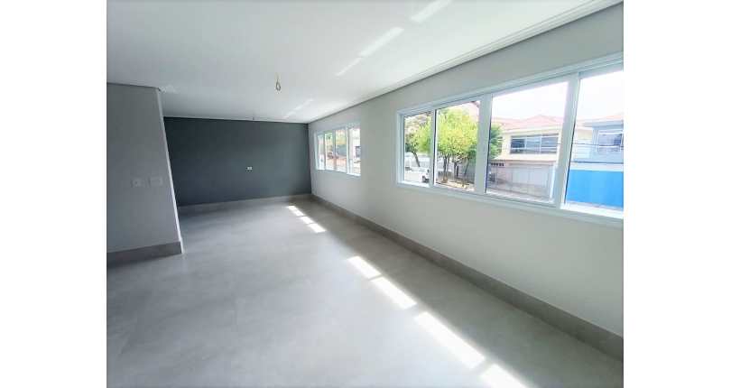 Sobrado novo à venda no Bairro do Parque São Domingos na Rua Doutor Odon Carlos de Figueiredo Ferraz 855