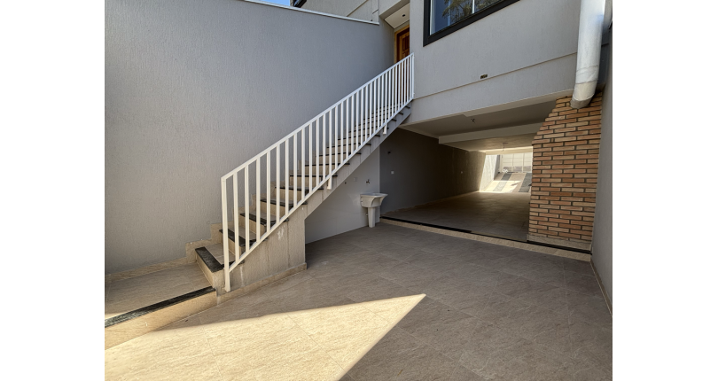  Sobrado novo à venda no Bairro do Jardim Russo na Rua Padre Diogo Antônio Feijó,