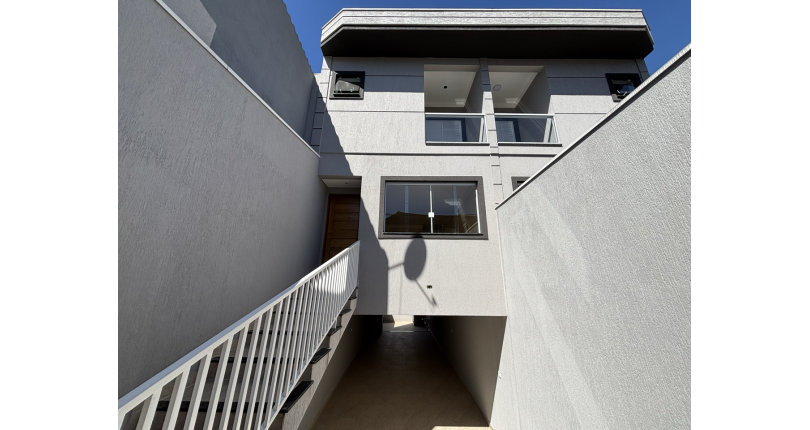  Sobrado novo à venda no Bairro do Jardim Russo na Rua Padre Diogo Antônio Feijó,