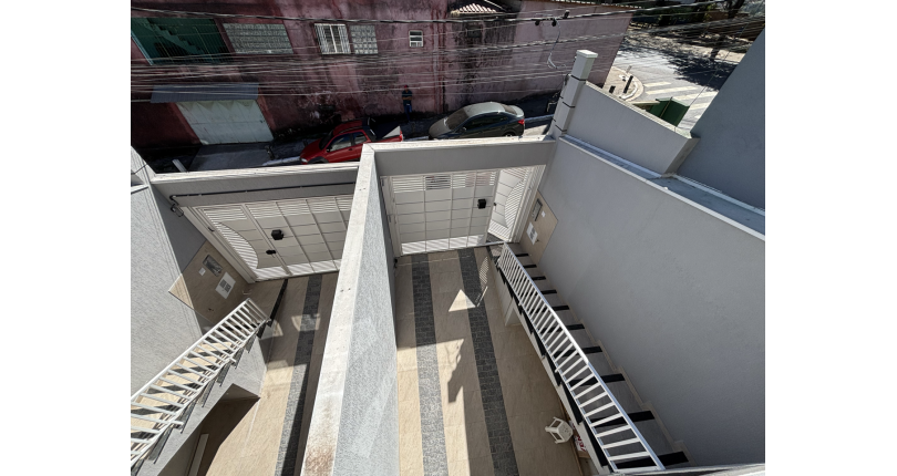  Sobrado novo à venda no Bairro do Jardim Russo na Rua Padre Diogo Antônio Feijó,