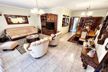 Casa assobradada à venda no Bairro da Vila Pereira Barreto na Rua Coronel Gordinho Filho