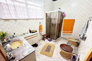 Casa assobradada à venda no Bairro da Vila Pereira Barreto na Rua Coronel Gordinho Filho