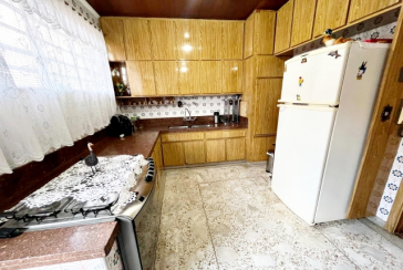 Casa assobradada à venda no Bairro da Vila Pereira Barreto na Rua Coronel Gordinho Filho