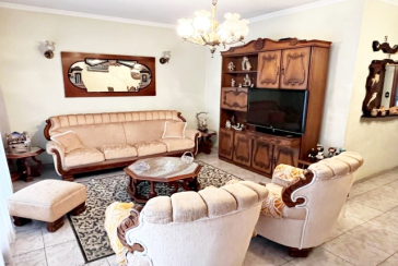 Casa assobradada à venda no Bairro da Vila Pereira Barreto na Rua Coronel Gordinho Filho