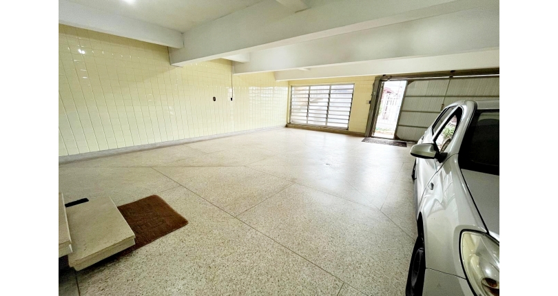 Casa assobradada à venda no Bairro da Vila Pereira Barreto na Rua Coronel Gordinho Filho