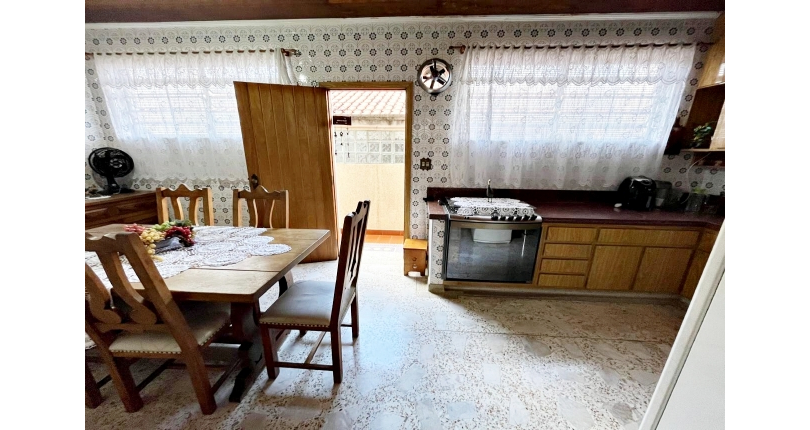 Casa assobradada à venda no Bairro da Vila Pereira Barreto na Rua Coronel Gordinho Filho