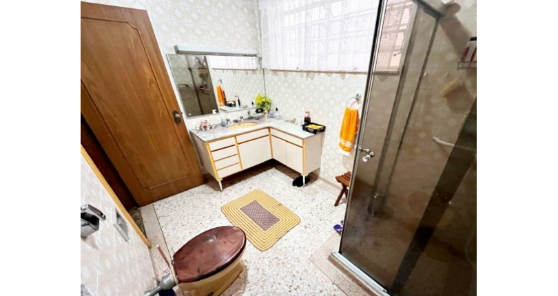 Casa assobradada à venda no Bairro da Vila Pereira Barreto na Rua Coronel Gordinho Filho