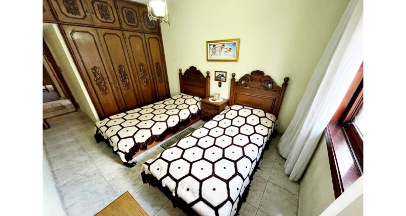 Casa assobradada à venda no Bairro da Vila Pereira Barreto na Rua Coronel Gordinho Filho