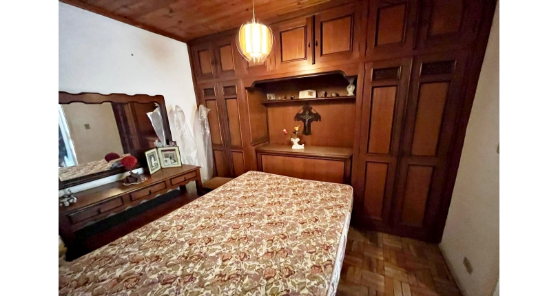 Casa assobradada à venda no Bairro da Vila Pereira Barreto na Rua Coronel Gordinho Filho