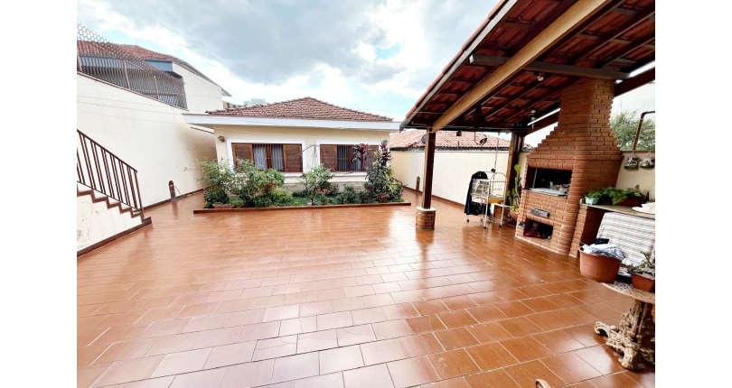 Casa assobradada à venda no Bairro da Vila Pereira Barreto na Rua Coronel Gordinho Filho