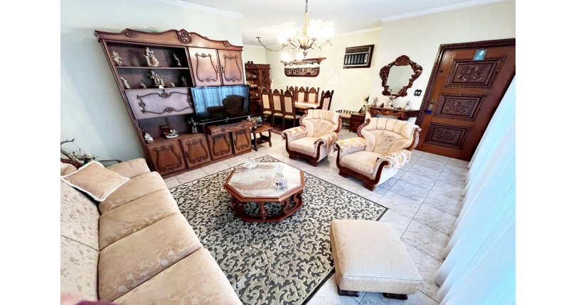 Casa assobradada à venda no Bairro da Vila Pereira Barreto na Rua Coronel Gordinho Filho