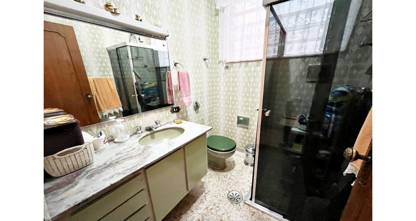 Casa assobradada à venda no Bairro da Vila Pereira Barreto na Rua Coronel Gordinho Filho