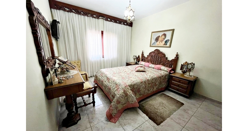 Casa assobradada à venda no Bairro da Vila Pereira Barreto na Rua Coronel Gordinho Filho